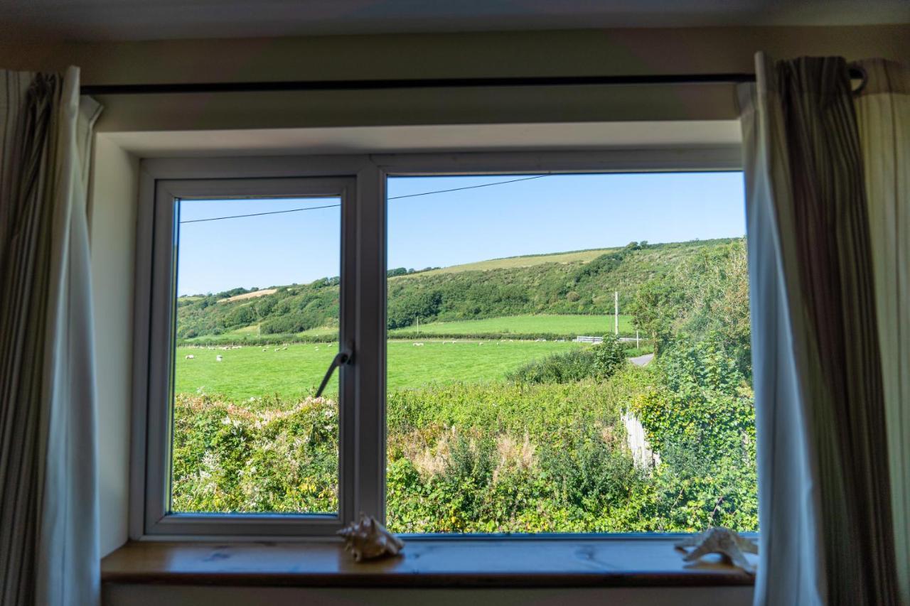 Wrth Y Nant Villa Saint Ishmaels  Kültér fotó